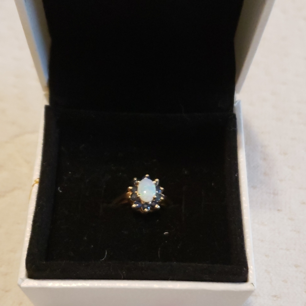 Sapphire and opal ring